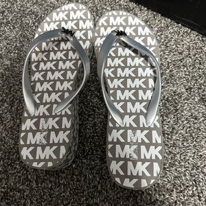 Michael Kors thong sandal - size 8 - never worn